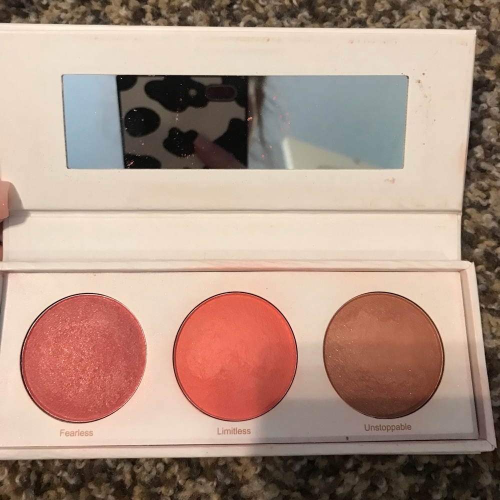 blush kit